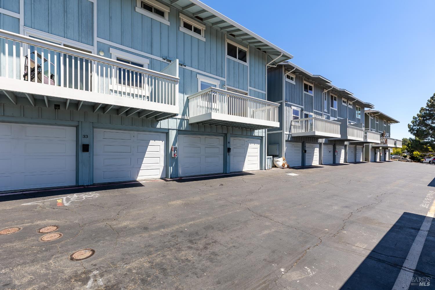 Detail Gallery Image 44 of 62 For 117 Sunset Cir #34,  Benicia,  CA 94510 - 3 Beds | 1/1 Baths