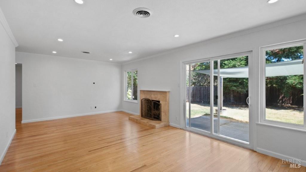 Detail Gallery Image 6 of 33 For 85 Clausing Ct, Novato,  CA 94945 - 3 Beds | 2 Baths