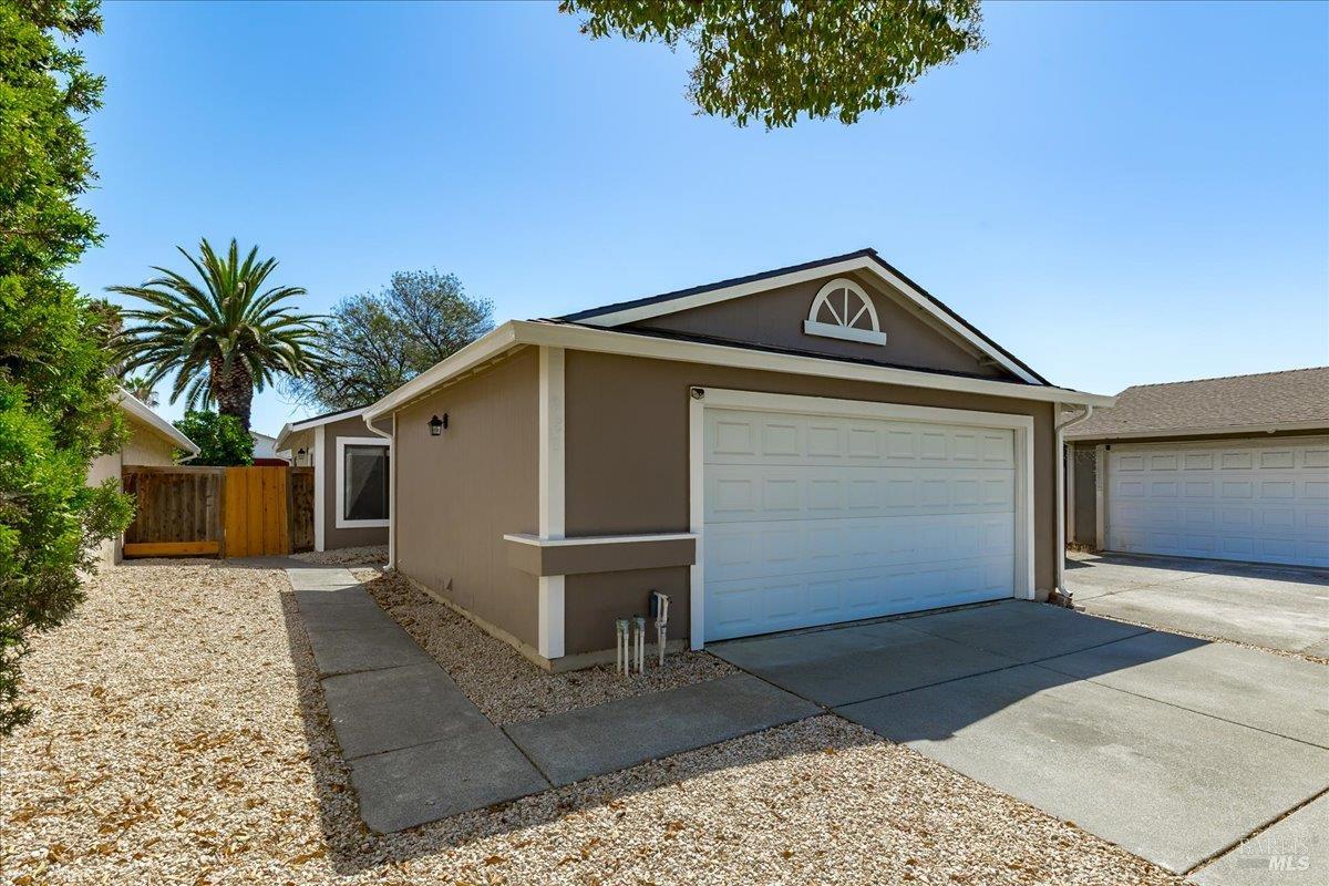 Detail Gallery Image 39 of 44 For 987 Daniel St, Fairfield,  CA 94533 - 2 Beds | 2 Baths