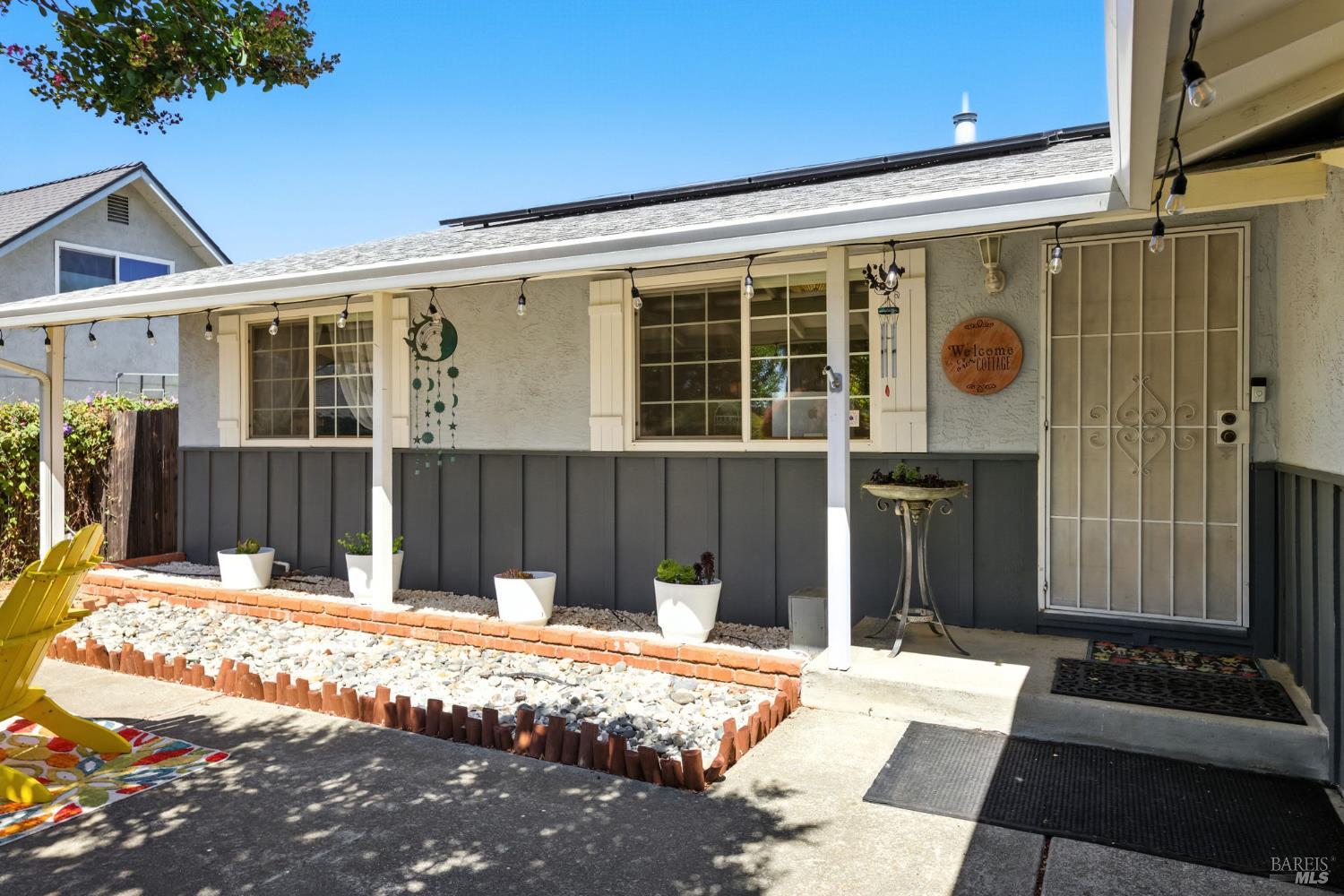 Detail Gallery Image 4 of 33 For 131 Hartford Ave, Vacaville,  CA 95687 - 4 Beds | 2 Baths