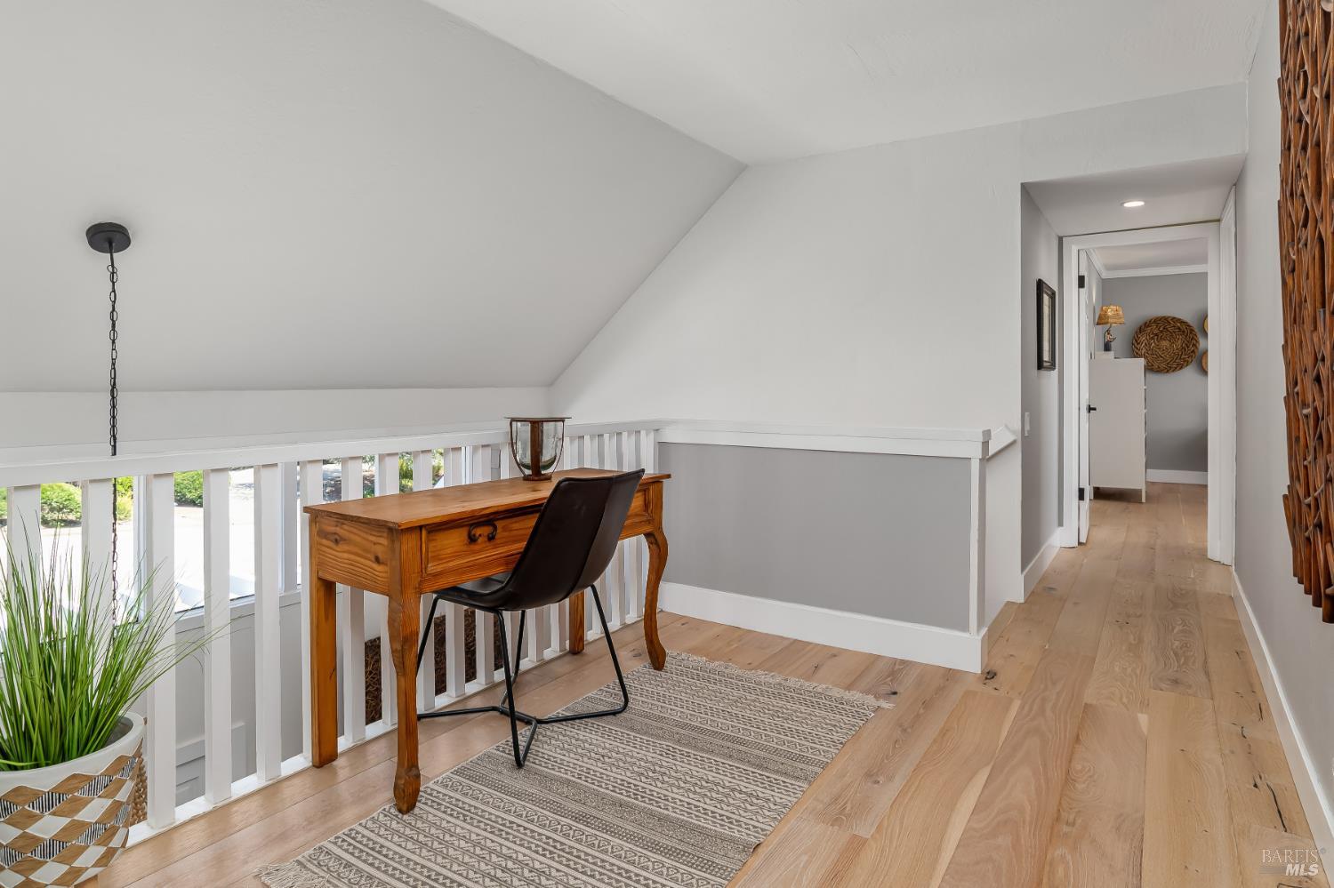 Detail Gallery Image 14 of 29 For 26 Sotelo Way, Novato,  CA 94945 - 4 Beds | 2/1 Baths