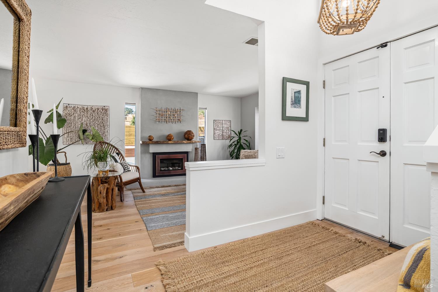 Detail Gallery Image 5 of 29 For 26 Sotelo Way, Novato,  CA 94945 - 4 Beds | 2/1 Baths