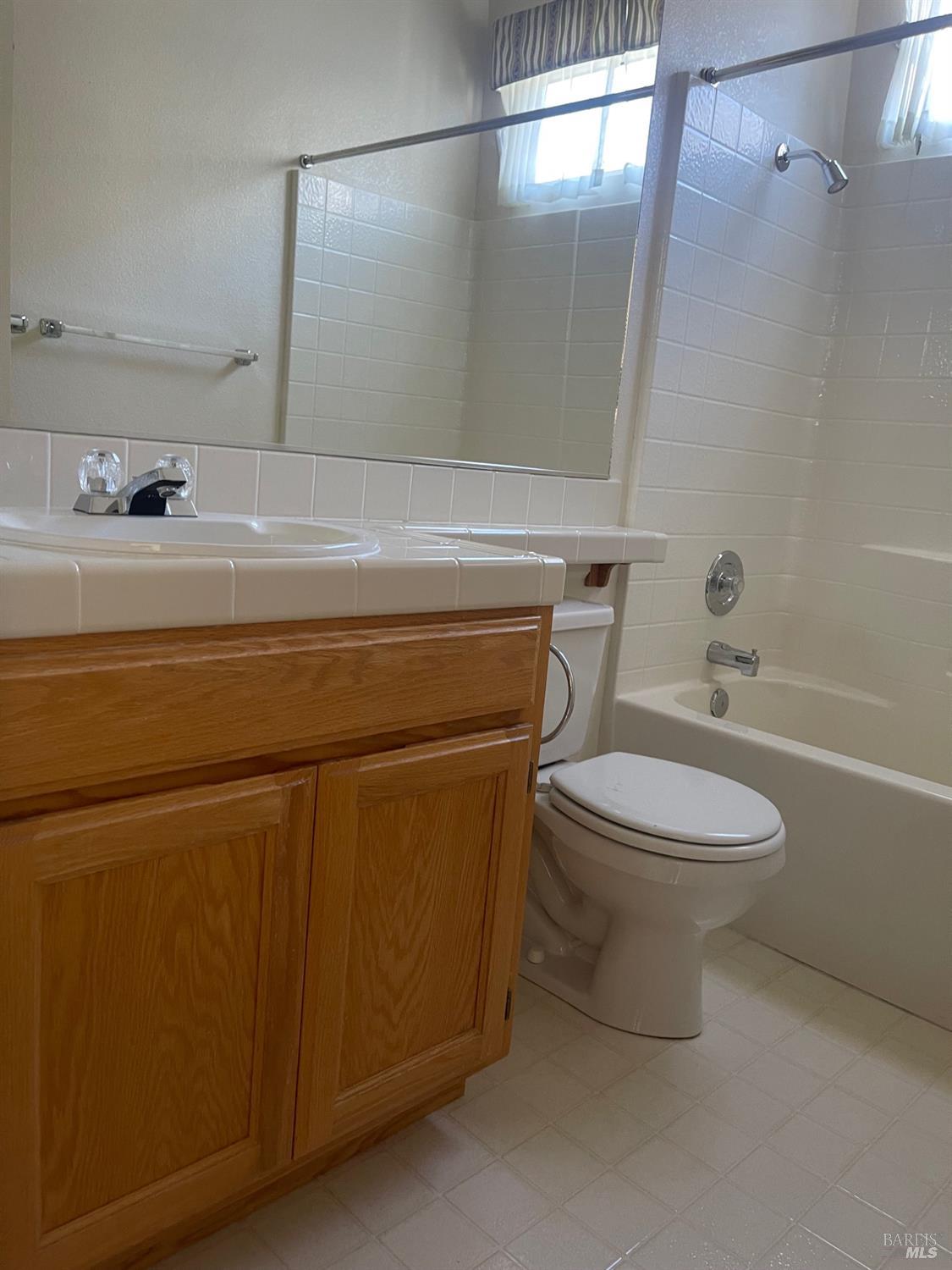 Detail Gallery Image 7 of 8 For 849 Patti Page Ct, Windsor,  CA 95492 - 2 Beds | 2 Baths