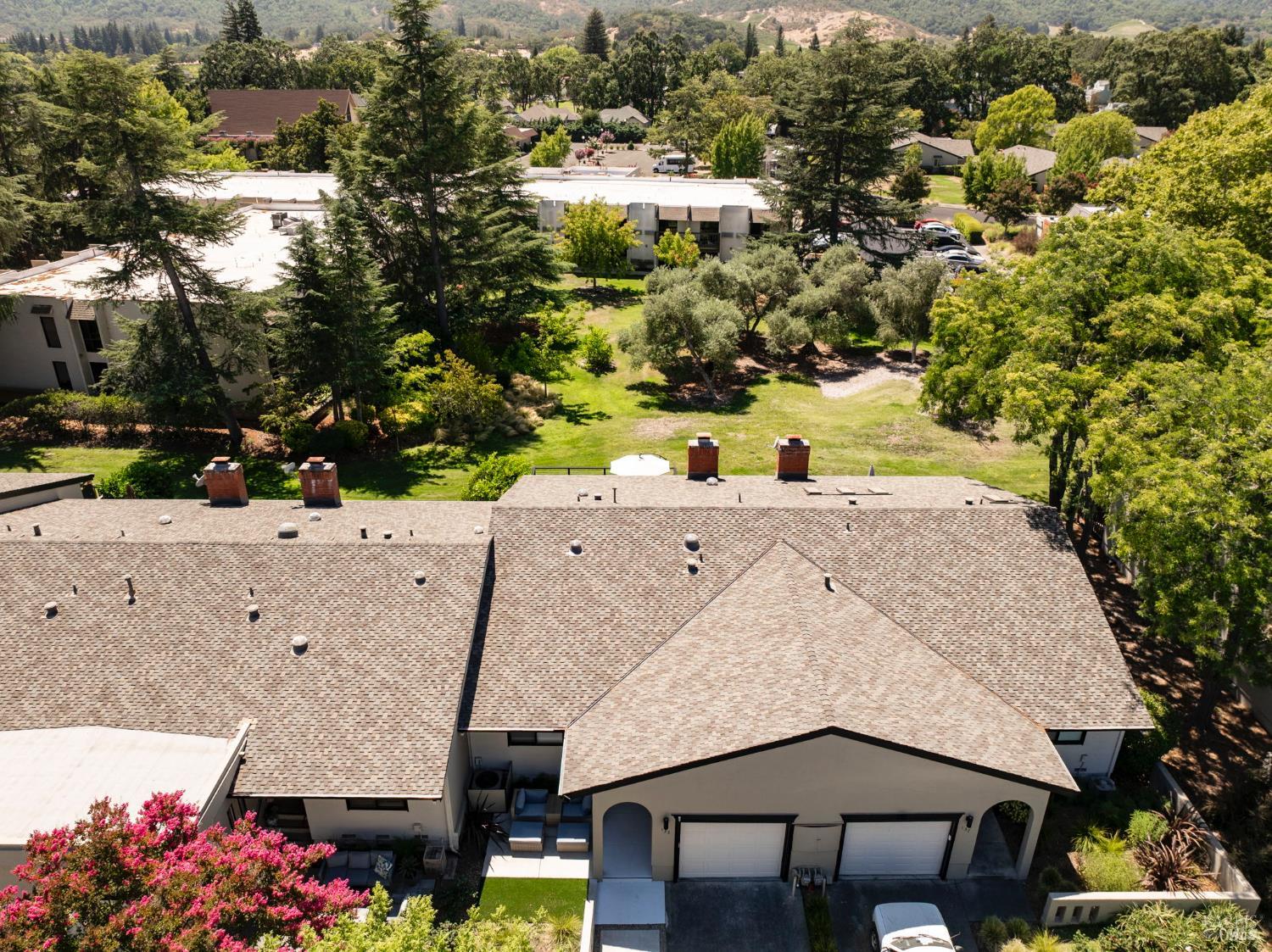 Detail Gallery Image 24 of 28 For 135 Vineyard Cir, Yountville,  CA 94599 - 2 Beds | 2 Baths