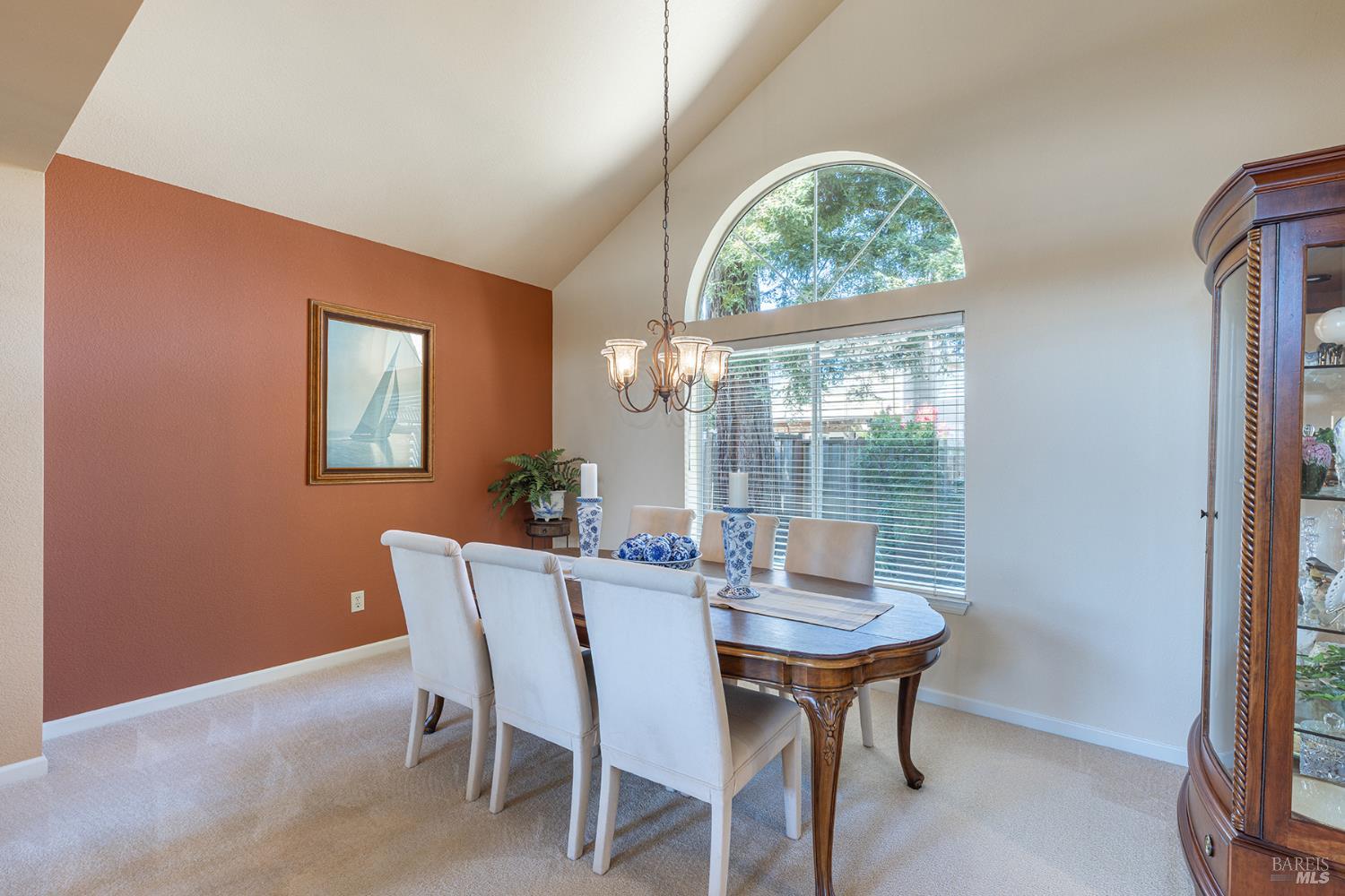 Detail Gallery Image 3 of 17 For 66 Noonan Ranch Cir, Santa Rosa,  CA 95403 - 3 Beds | 2/1 Baths