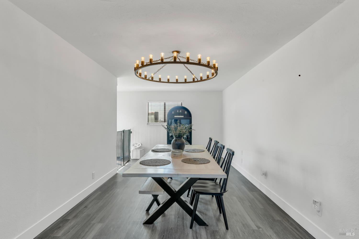 Detail Gallery Image 18 of 37 For 1331 Canterbury Dr, Fairfield,  CA 94533 - 4 Beds | 2 Baths
