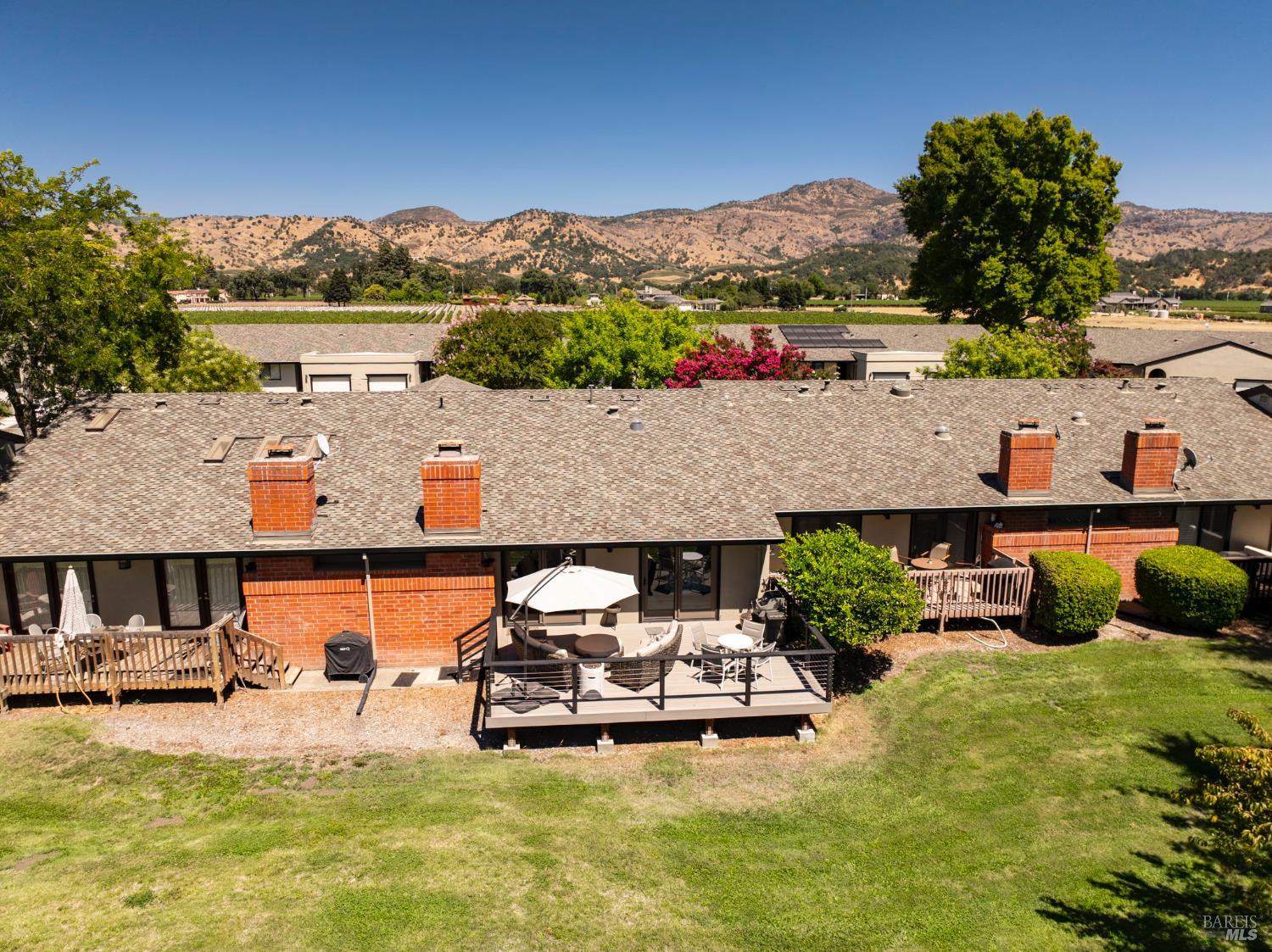 Detail Gallery Image 22 of 28 For 135 Vineyard Cir, Yountville,  CA 94599 - 2 Beds | 2 Baths