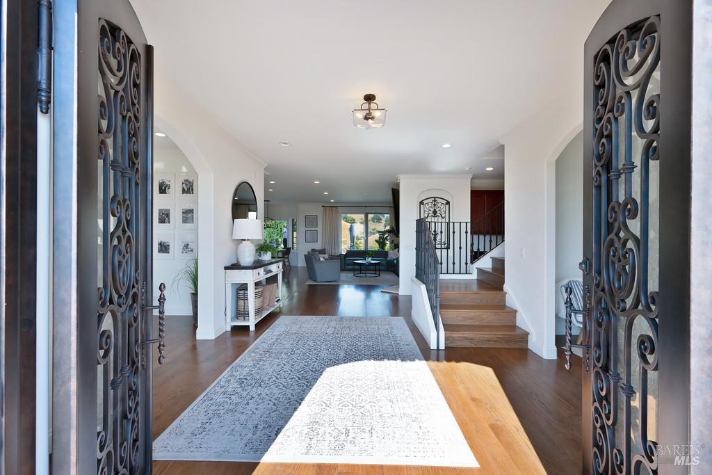 Detail Gallery Image 7 of 99 For 4050 English Oaks Dr, Vacaville,  CA 95688 - 5 Beds | 5 Baths