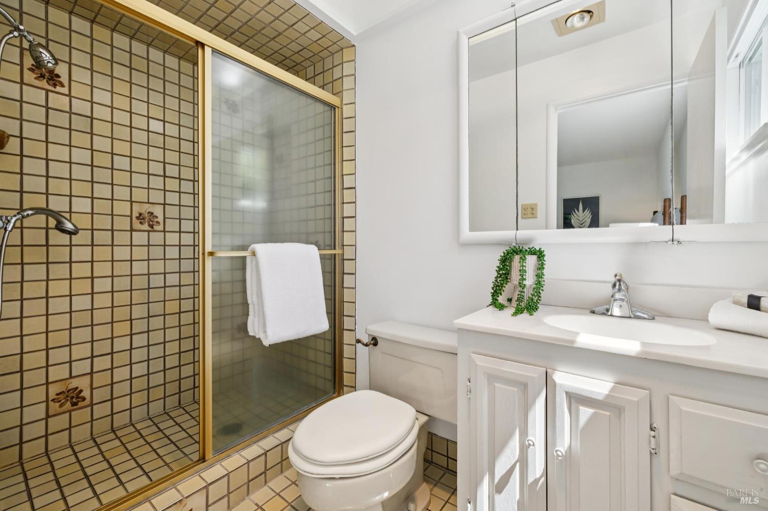 Detail Gallery Image 28 of 44 For 340 Alameda De La Loma Unkn, Novato,  CA 94949 - 3 Beds | 2 Baths