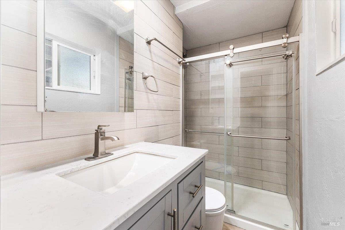Detail Gallery Image 22 of 33 For 2420 Lomitas Ave, Santa Rosa,  CA 95404 - 4 Beds | 2 Baths