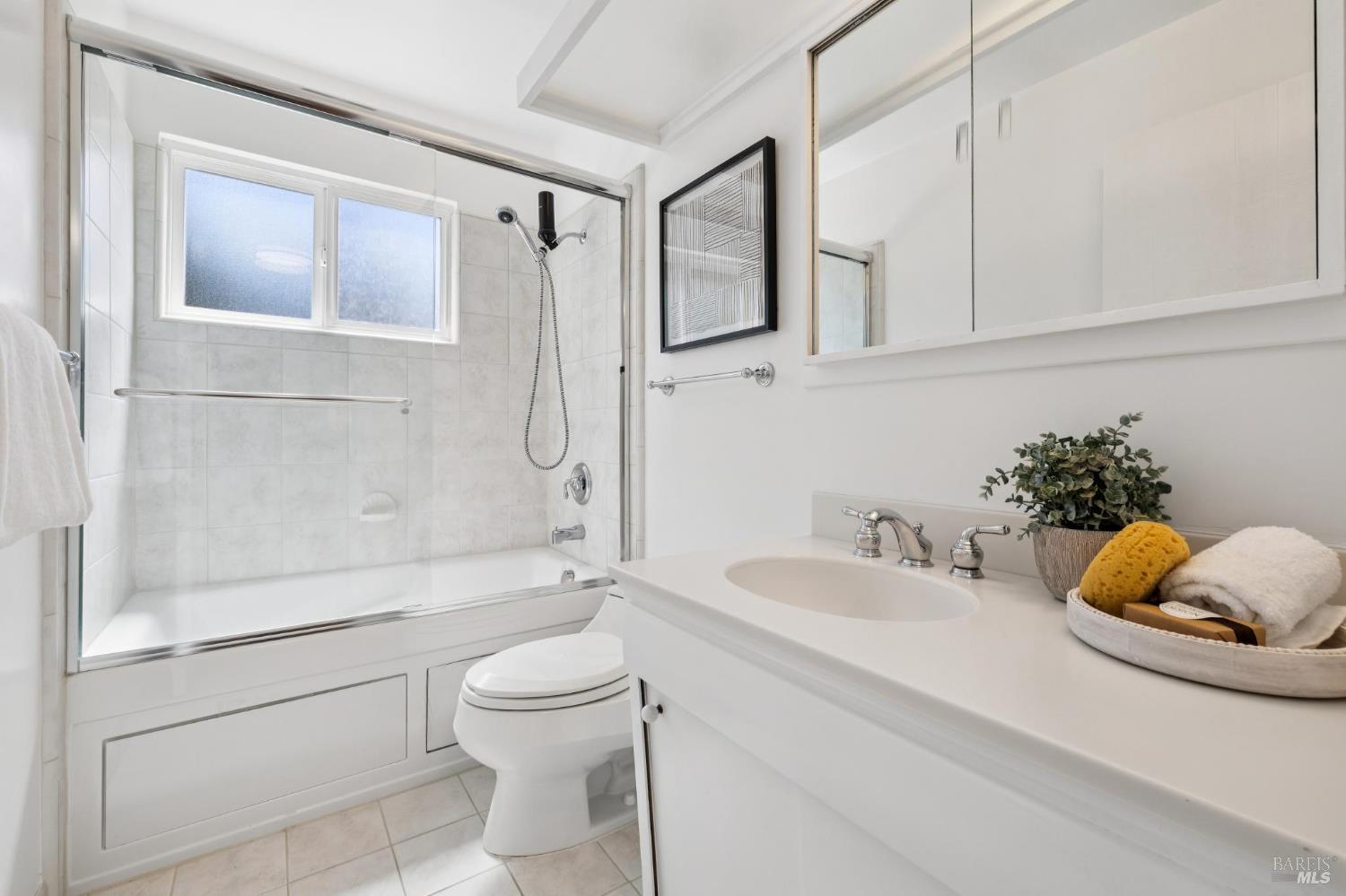 Detail Gallery Image 32 of 44 For 340 Alameda De La Loma Unkn, Novato,  CA 94949 - 3 Beds | 2 Baths