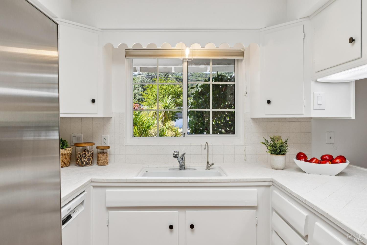 Detail Gallery Image 12 of 44 For 340 Alameda De La Loma Unkn, Novato,  CA 94949 - 3 Beds | 2 Baths