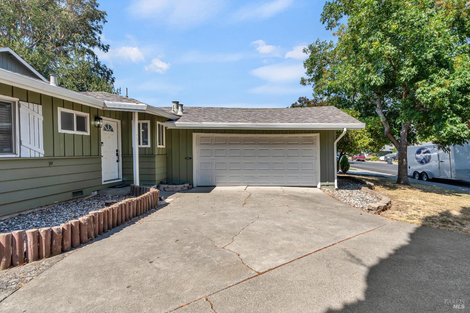 Detail Gallery Image 8 of 37 For 1331 Canterbury Dr, Fairfield,  CA 94533 - 4 Beds | 2 Baths