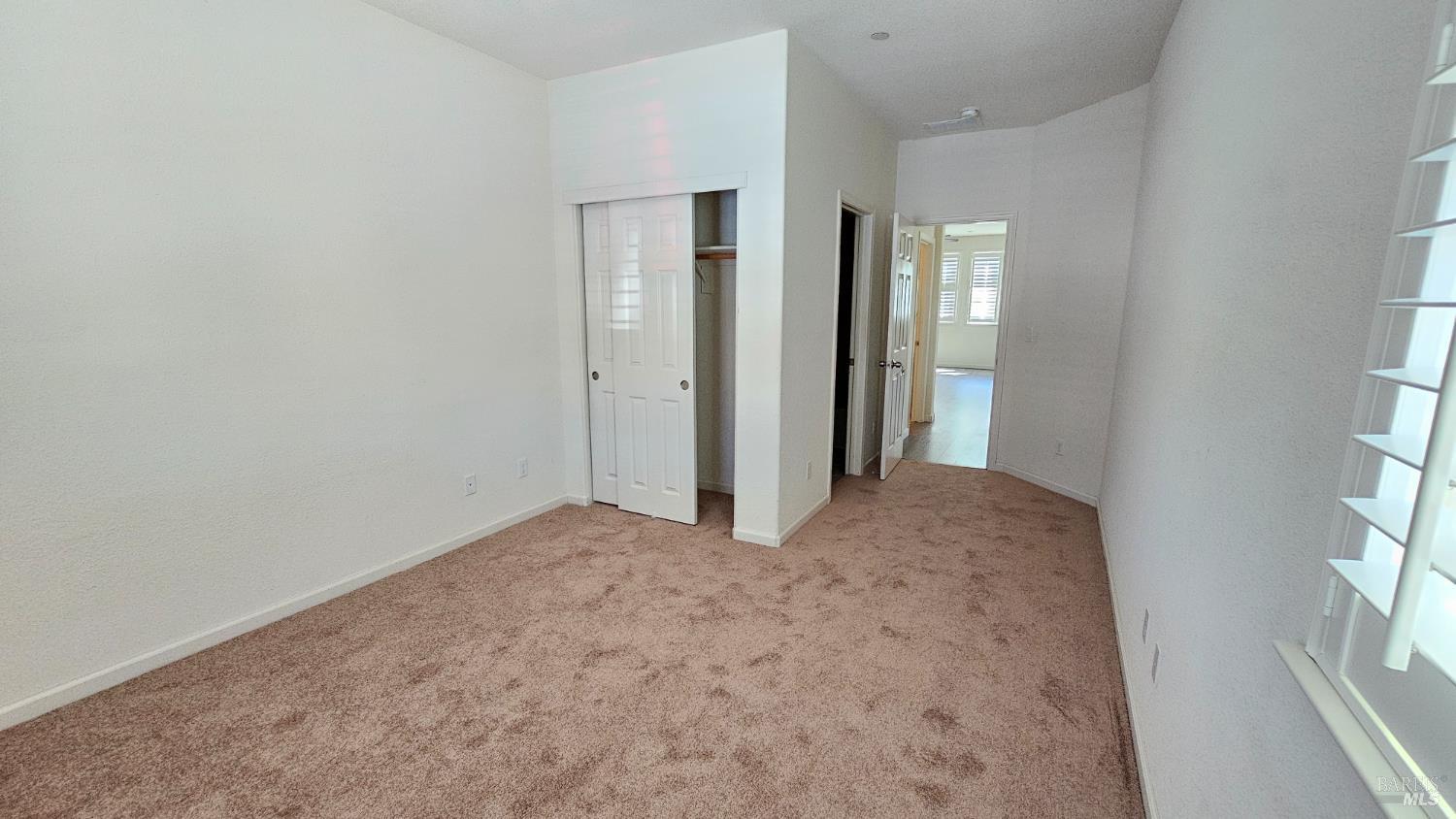 Detail Gallery Image 8 of 29 For 5342 Gramercy Cir, Fairfield,  CA 94533 - 4 Beds | 3/1 Baths