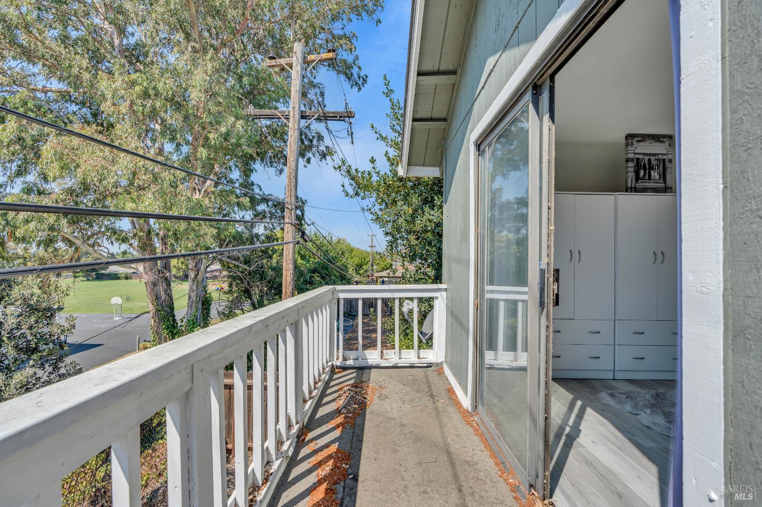 Detail Gallery Image 22 of 37 For 1331 Canterbury Dr, Fairfield,  CA 94533 - 4 Beds | 2 Baths
