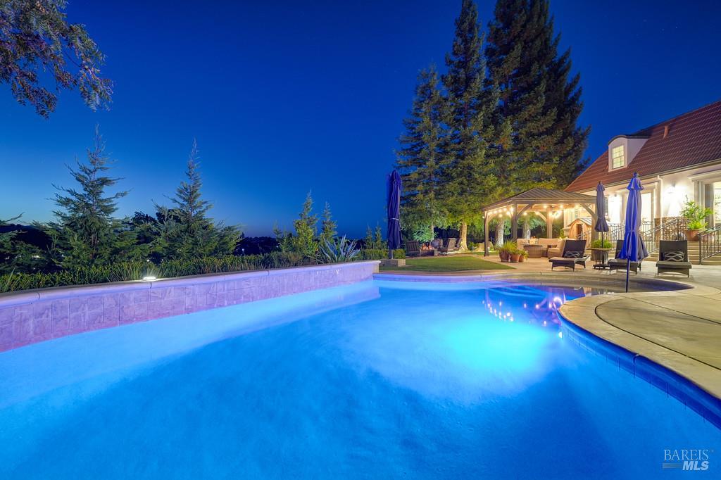 Detail Gallery Image 94 of 99 For 4050 English Oaks Dr, Vacaville,  CA 95688 - 5 Beds | 5 Baths