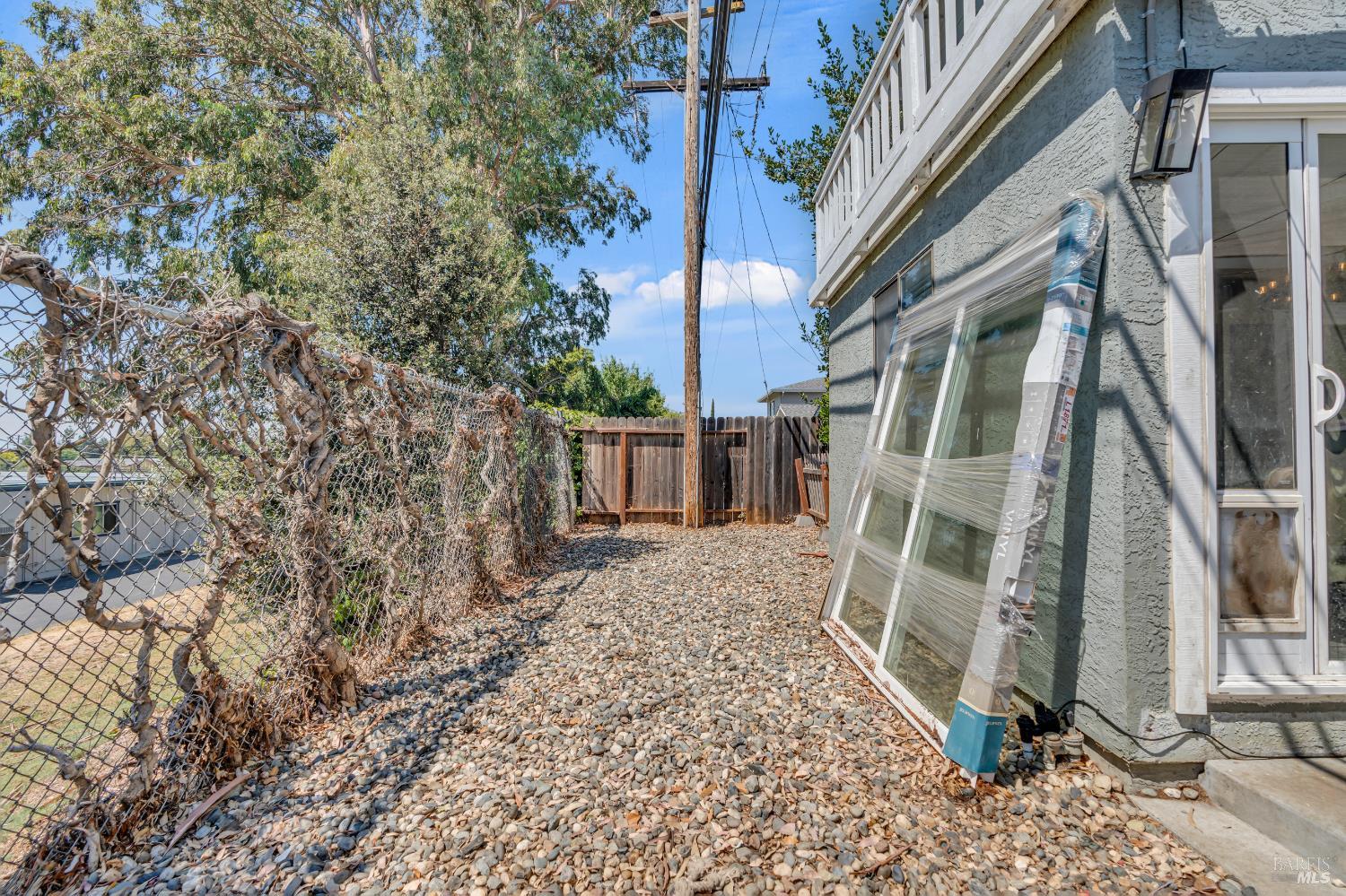 Detail Gallery Image 29 of 37 For 1331 Canterbury Dr, Fairfield,  CA 94533 - 4 Beds | 2 Baths