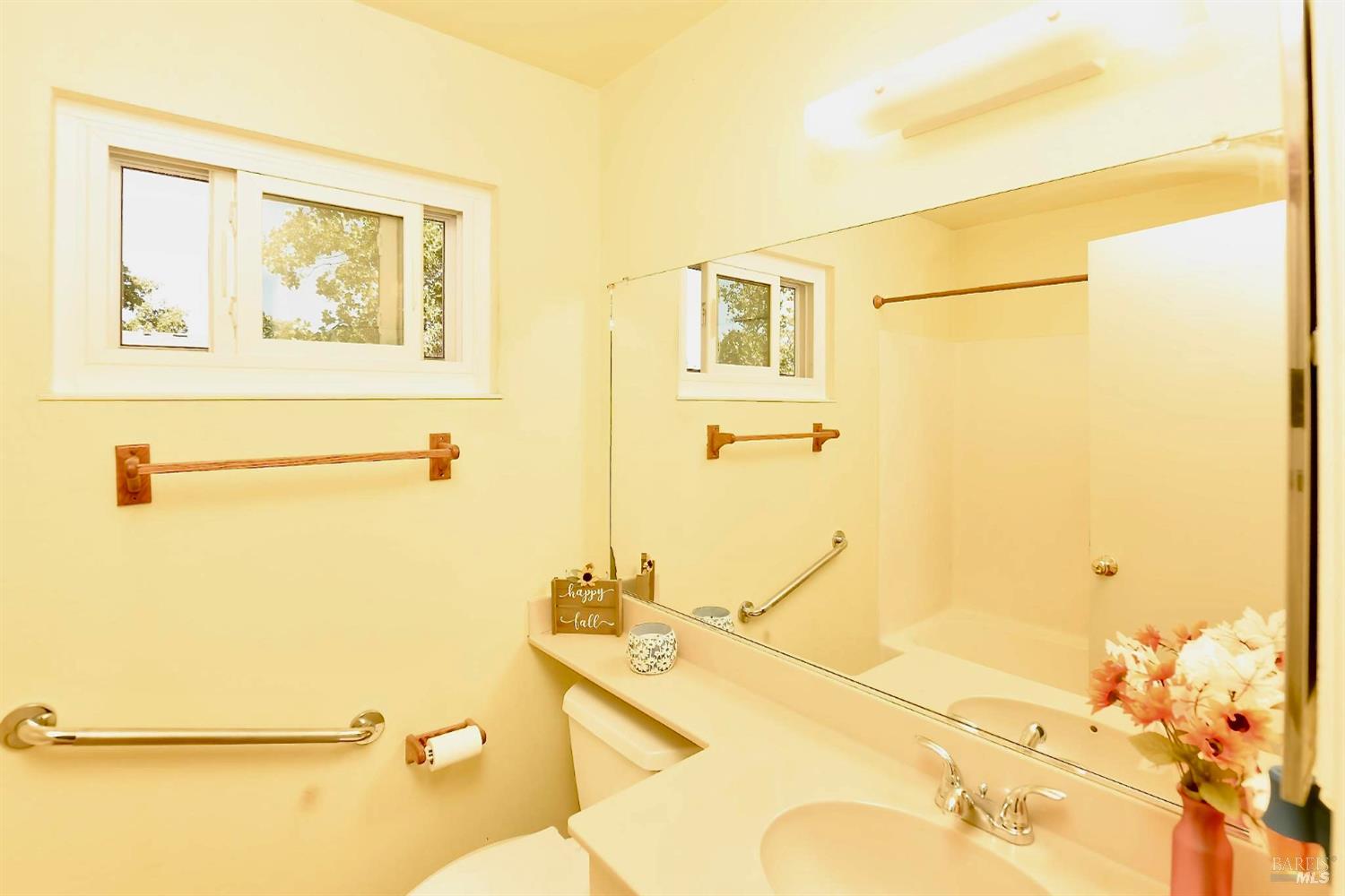 Detail Gallery Image 26 of 26 For 1451 Gold Way, Rohnert Park,  CA 94928 - 3 Beds | 1/1 Baths