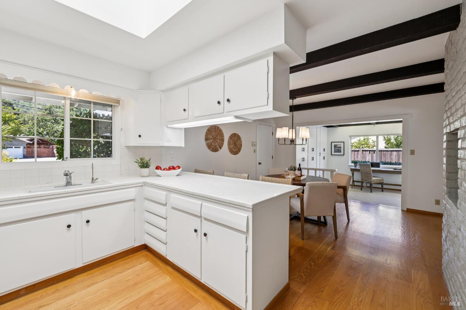 Detail Gallery Image 11 of 44 For 340 Alameda De La Loma Unkn, Novato,  CA 94949 - 3 Beds | 2 Baths