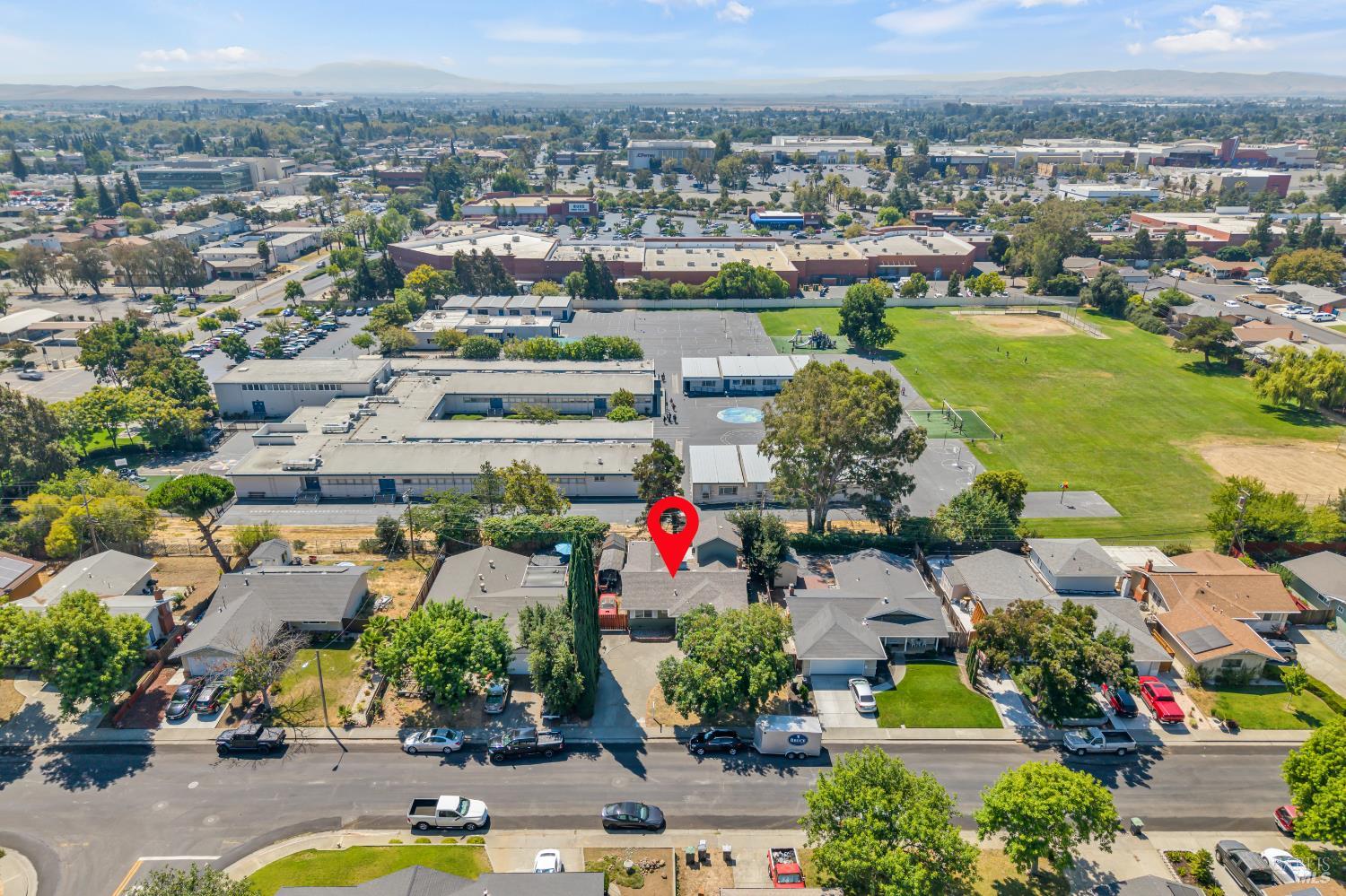 Detail Gallery Image 35 of 37 For 1331 Canterbury Dr, Fairfield,  CA 94533 - 4 Beds | 2 Baths