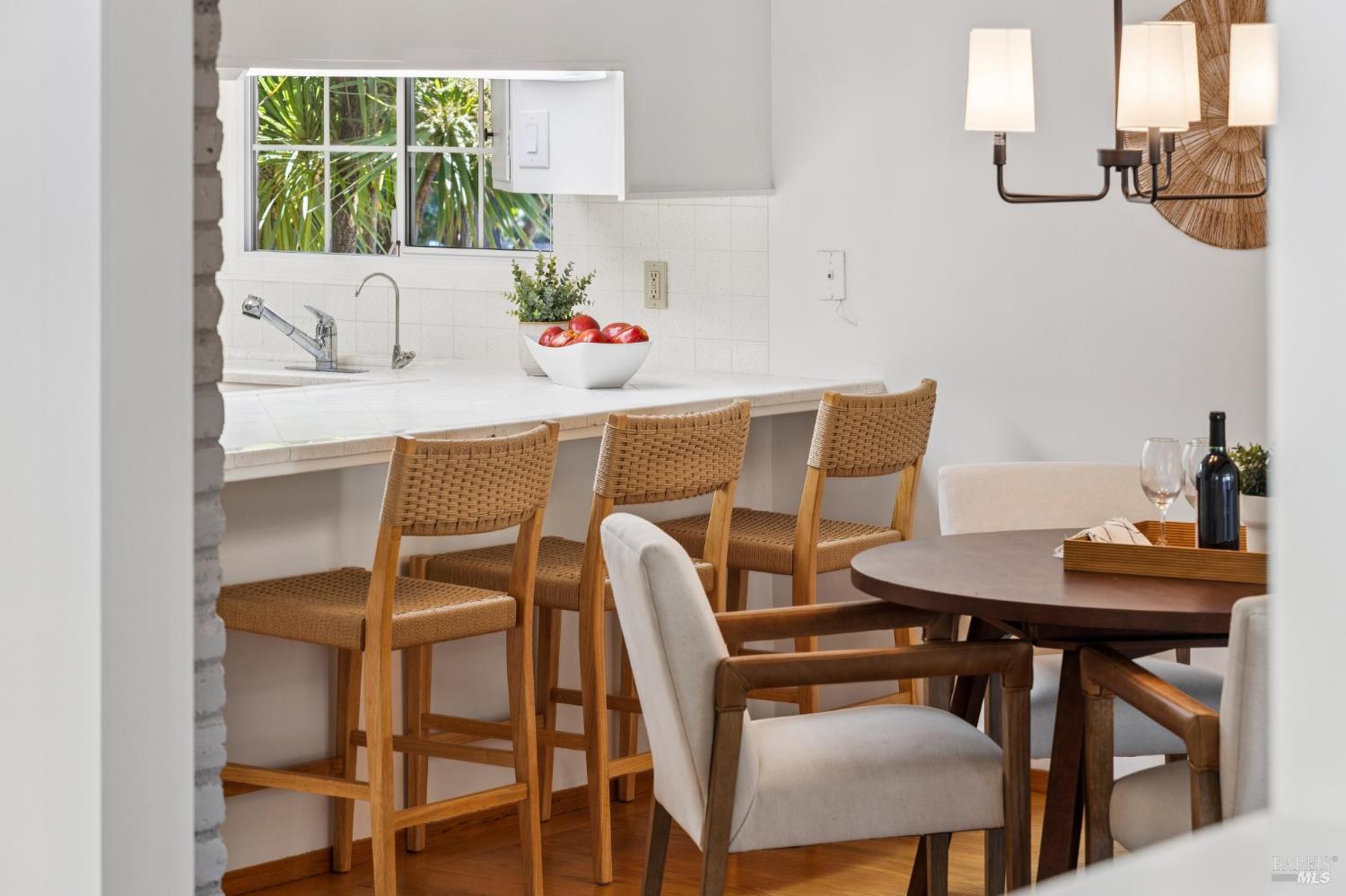 Detail Gallery Image 14 of 44 For 340 Alameda De La Loma Unkn, Novato,  CA 94949 - 3 Beds | 2 Baths