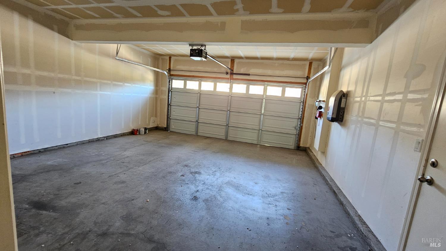 Detail Gallery Image 27 of 29 For 5342 Gramercy Cir, Fairfield,  CA 94533 - 4 Beds | 3/1 Baths