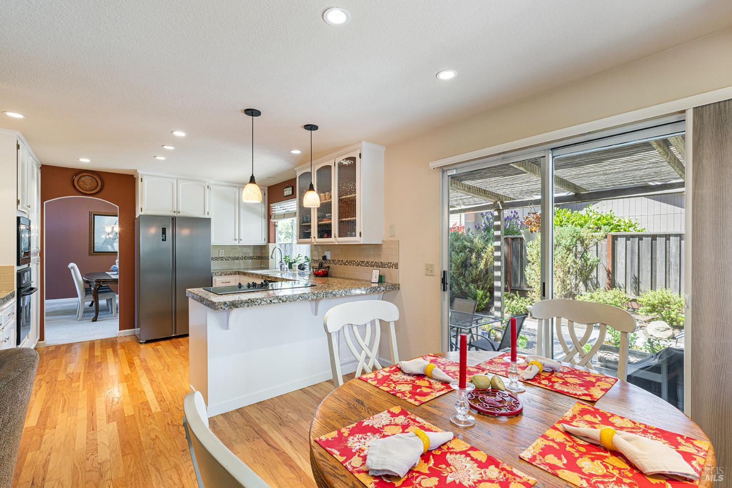 Detail Gallery Image 6 of 17 For 66 Noonan Ranch Cir, Santa Rosa,  CA 95403 - 3 Beds | 2/1 Baths