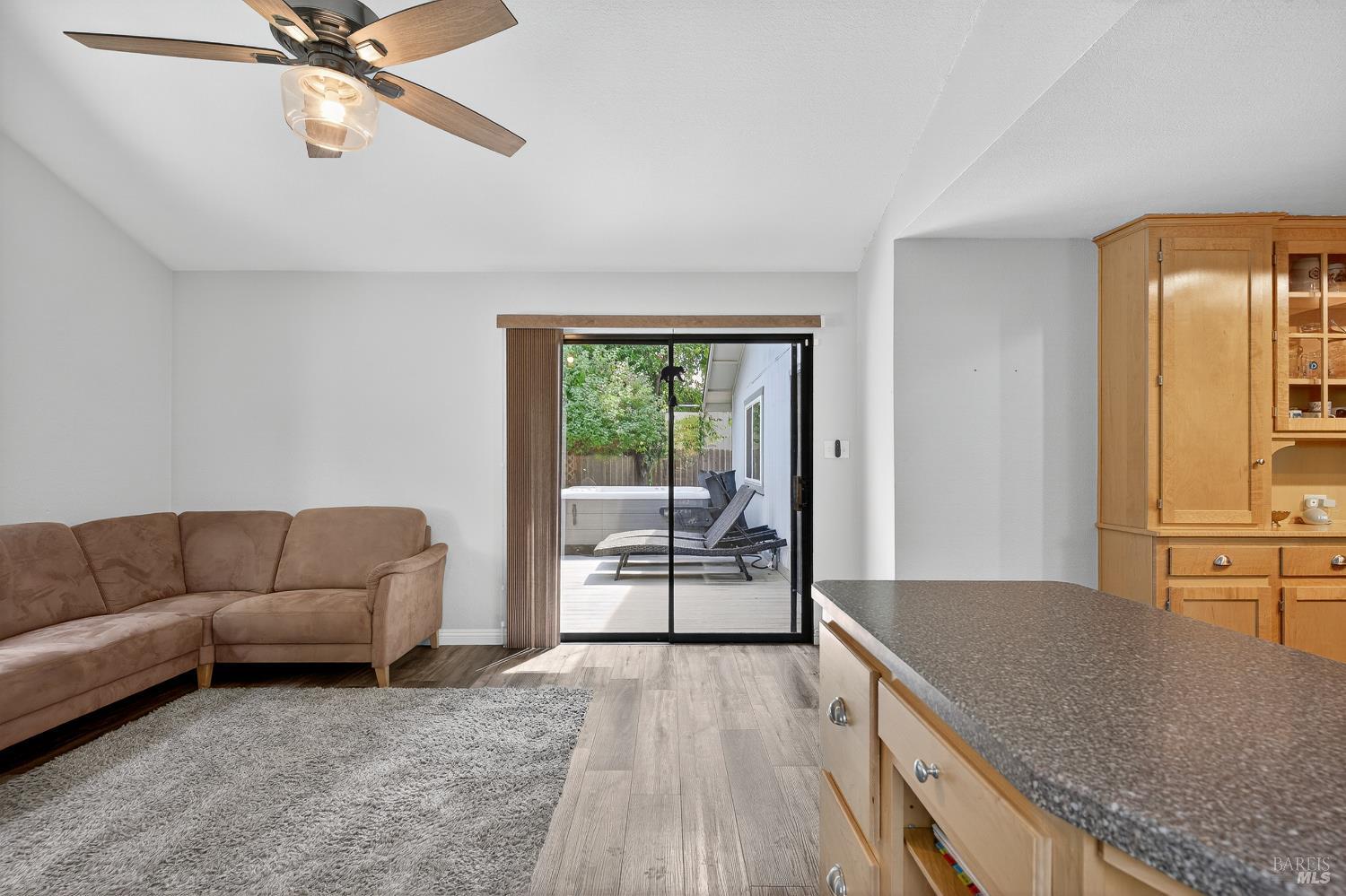 Detail Gallery Image 16 of 58 For 920 N Lincoln St, Dixon,  CA 95620 - 4 Beds | 2 Baths