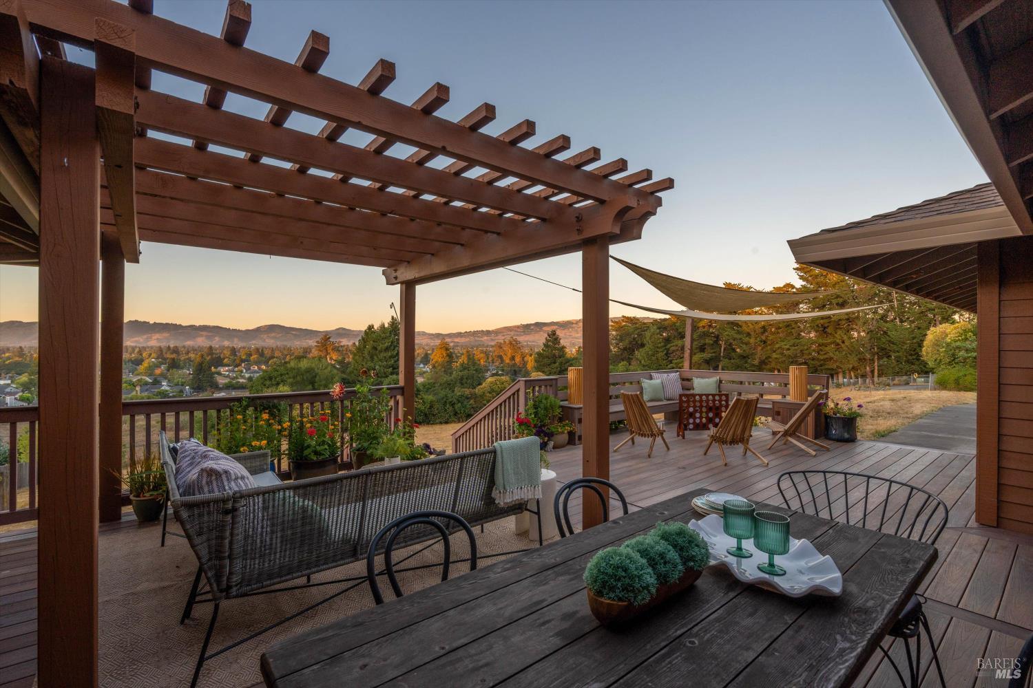 Detail Gallery Image 41 of 60 For 8962 Cypress Ave, Cotati,  CA 94931 - 3 Beds | 2/1 Baths