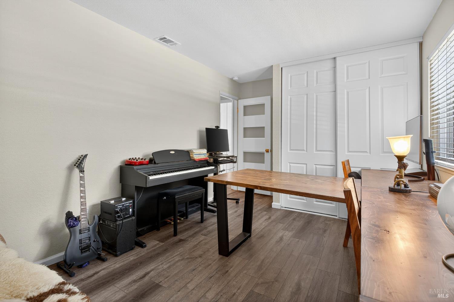 Detail Gallery Image 29 of 58 For 920 N Lincoln St, Dixon,  CA 95620 - 4 Beds | 2 Baths