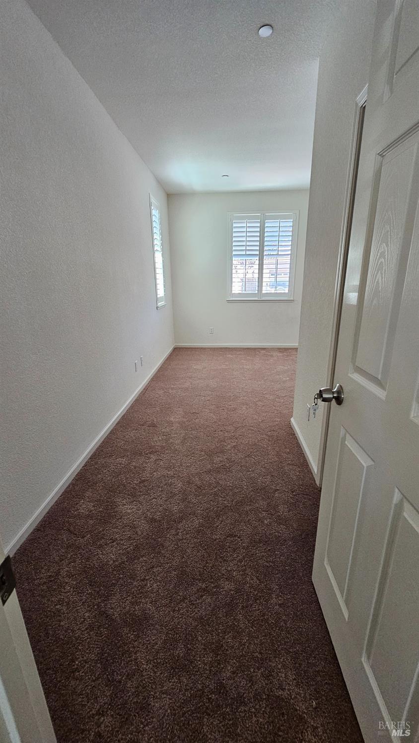 Detail Gallery Image 7 of 29 For 5342 Gramercy Cir, Fairfield,  CA 94533 - 4 Beds | 3/1 Baths