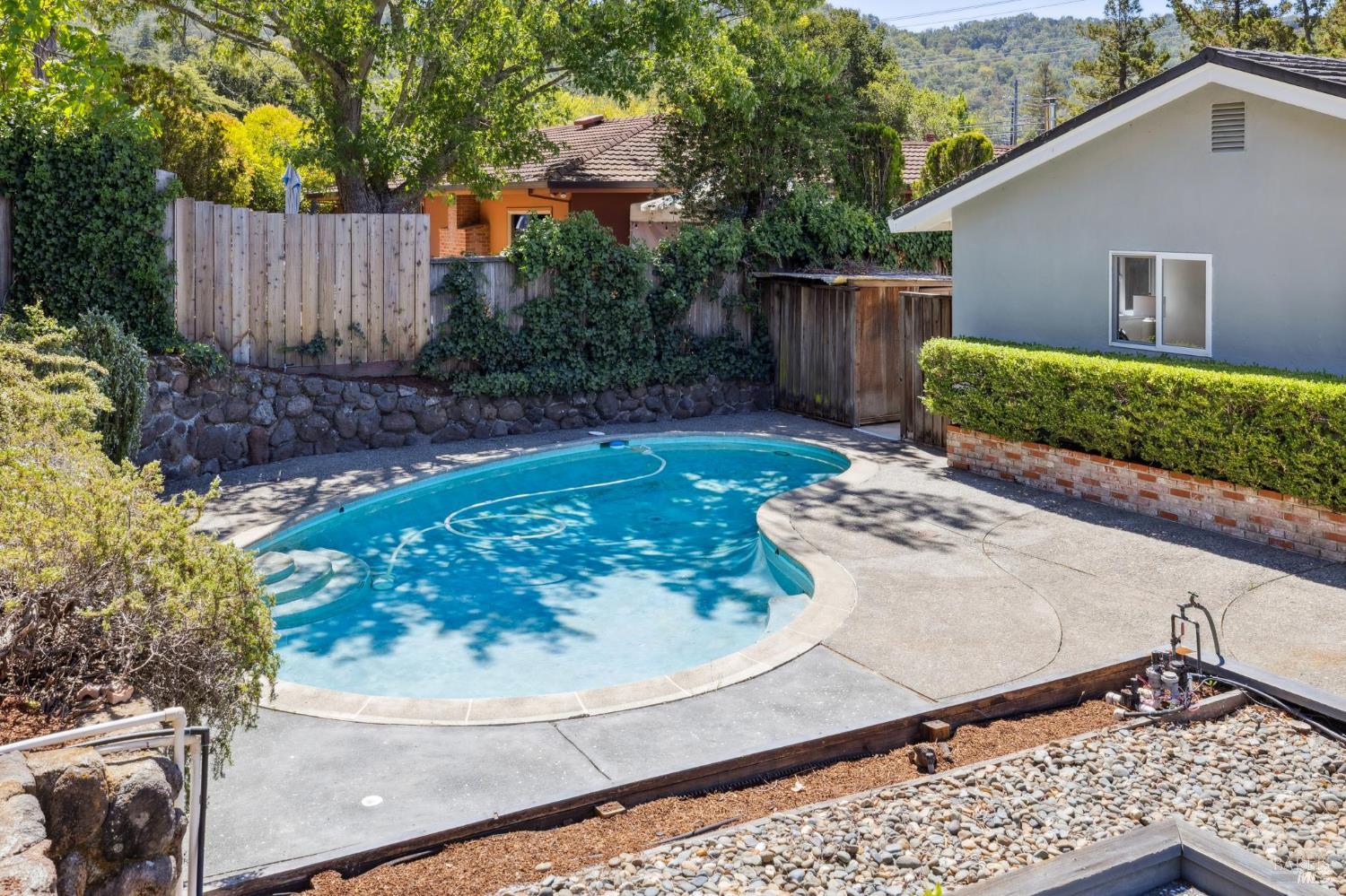 Detail Gallery Image 41 of 44 For 340 Alameda De La Loma Unkn, Novato,  CA 94949 - 3 Beds | 2 Baths