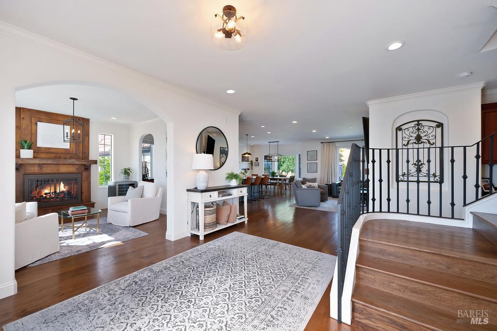 Detail Gallery Image 8 of 99 For 4050 English Oaks Dr, Vacaville,  CA 95688 - 5 Beds | 5 Baths