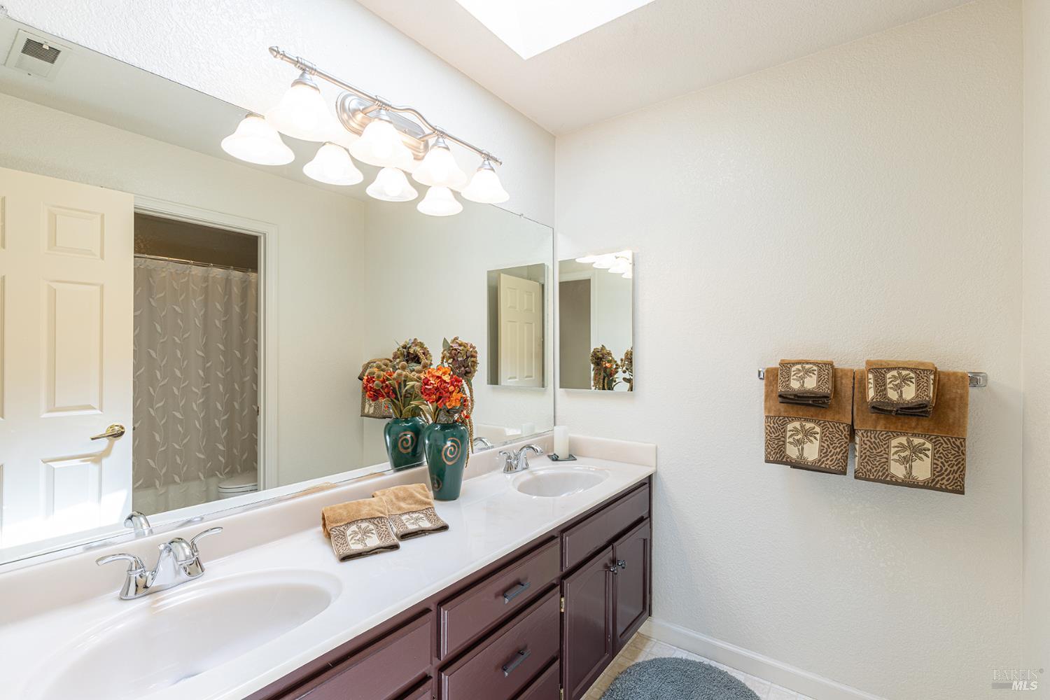 Detail Gallery Image 13 of 17 For 66 Noonan Ranch Cir, Santa Rosa,  CA 95403 - 3 Beds | 2/1 Baths