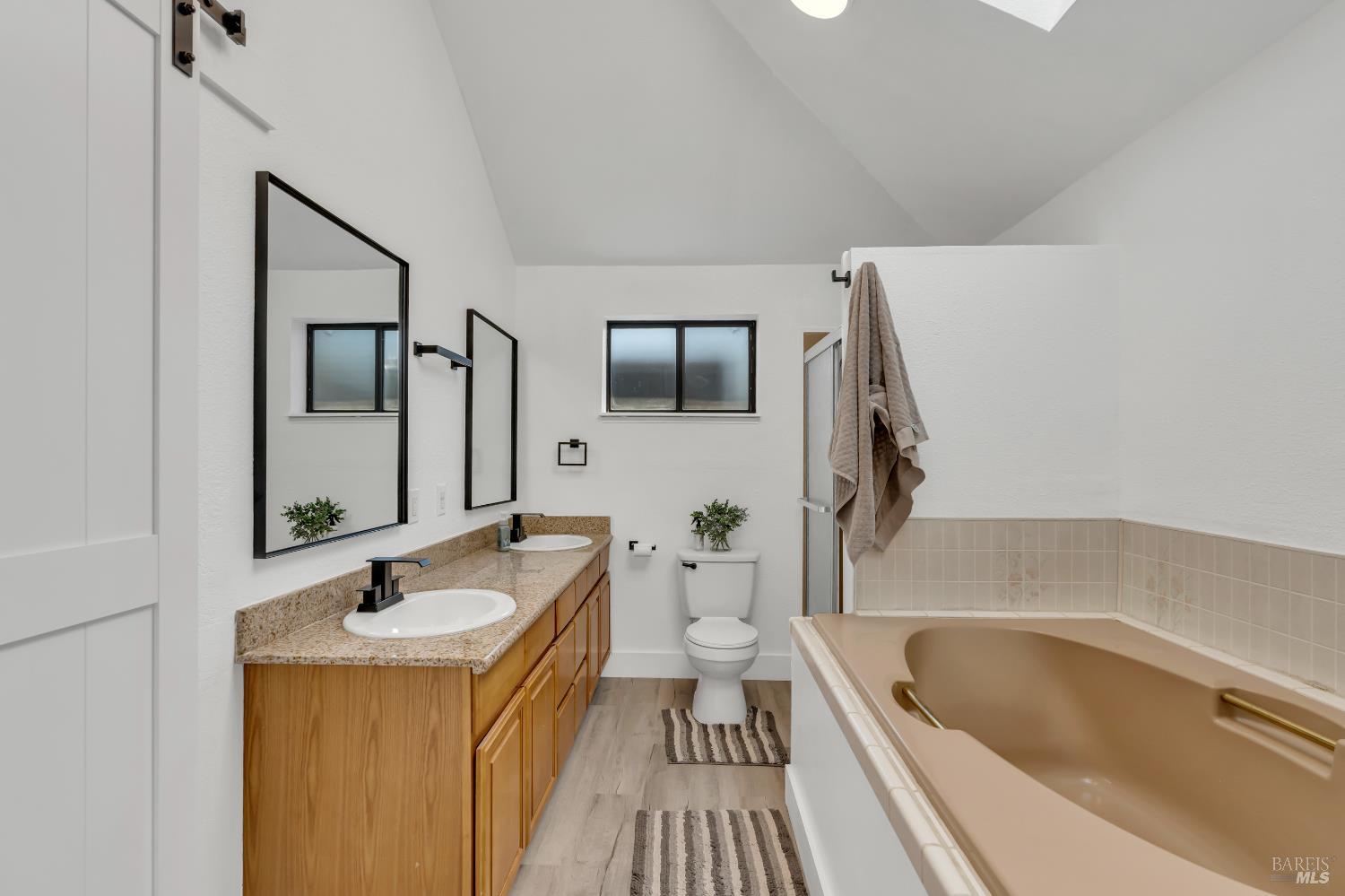 Detail Gallery Image 25 of 37 For 1331 Canterbury Dr, Fairfield,  CA 94533 - 4 Beds | 2 Baths