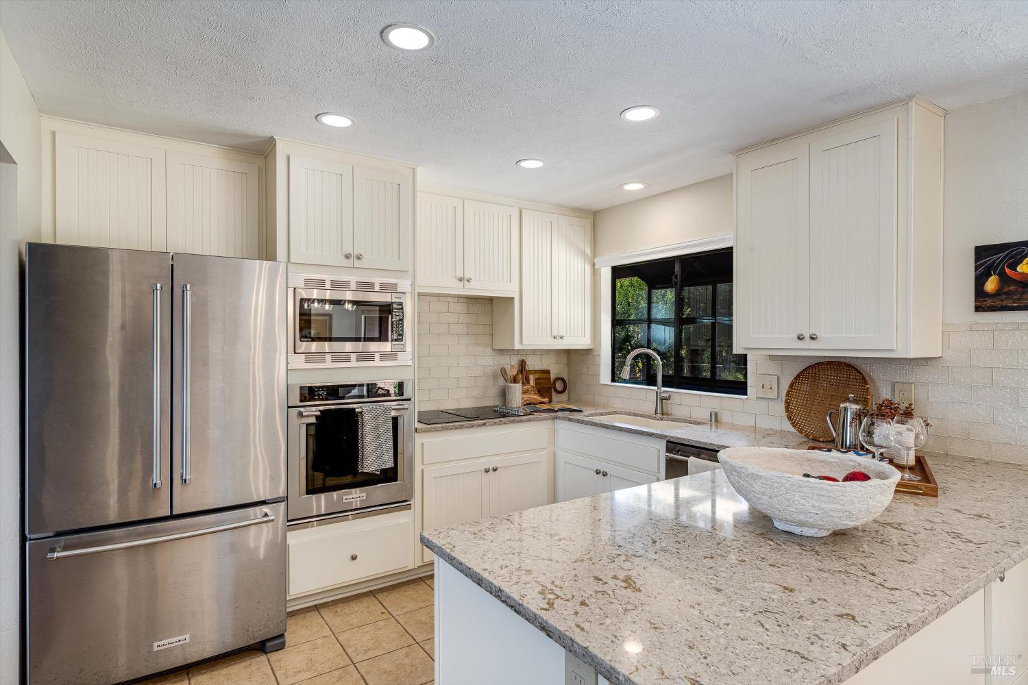 Detail Gallery Image 17 of 60 For 8962 Cypress Ave, Cotati,  CA 94931 - 3 Beds | 2/1 Baths