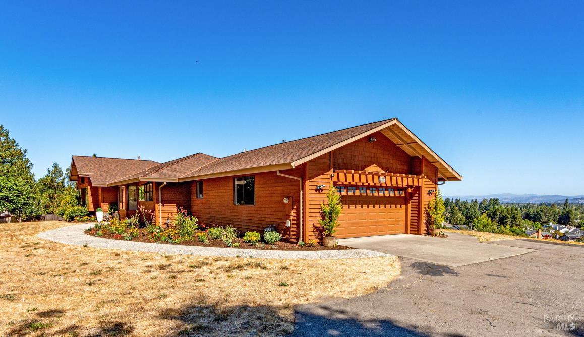 Detail Gallery Image 3 of 60 For 8962 Cypress Ave, Cotati,  CA 94931 - 3 Beds | 2/1 Baths
