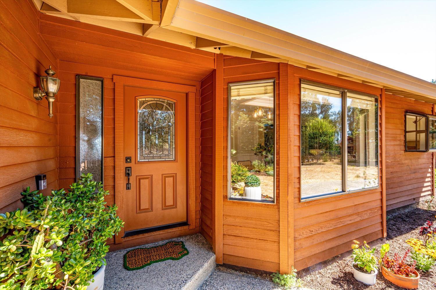 Detail Gallery Image 6 of 60 For 8962 Cypress Ave, Cotati,  CA 94931 - 3 Beds | 2/1 Baths