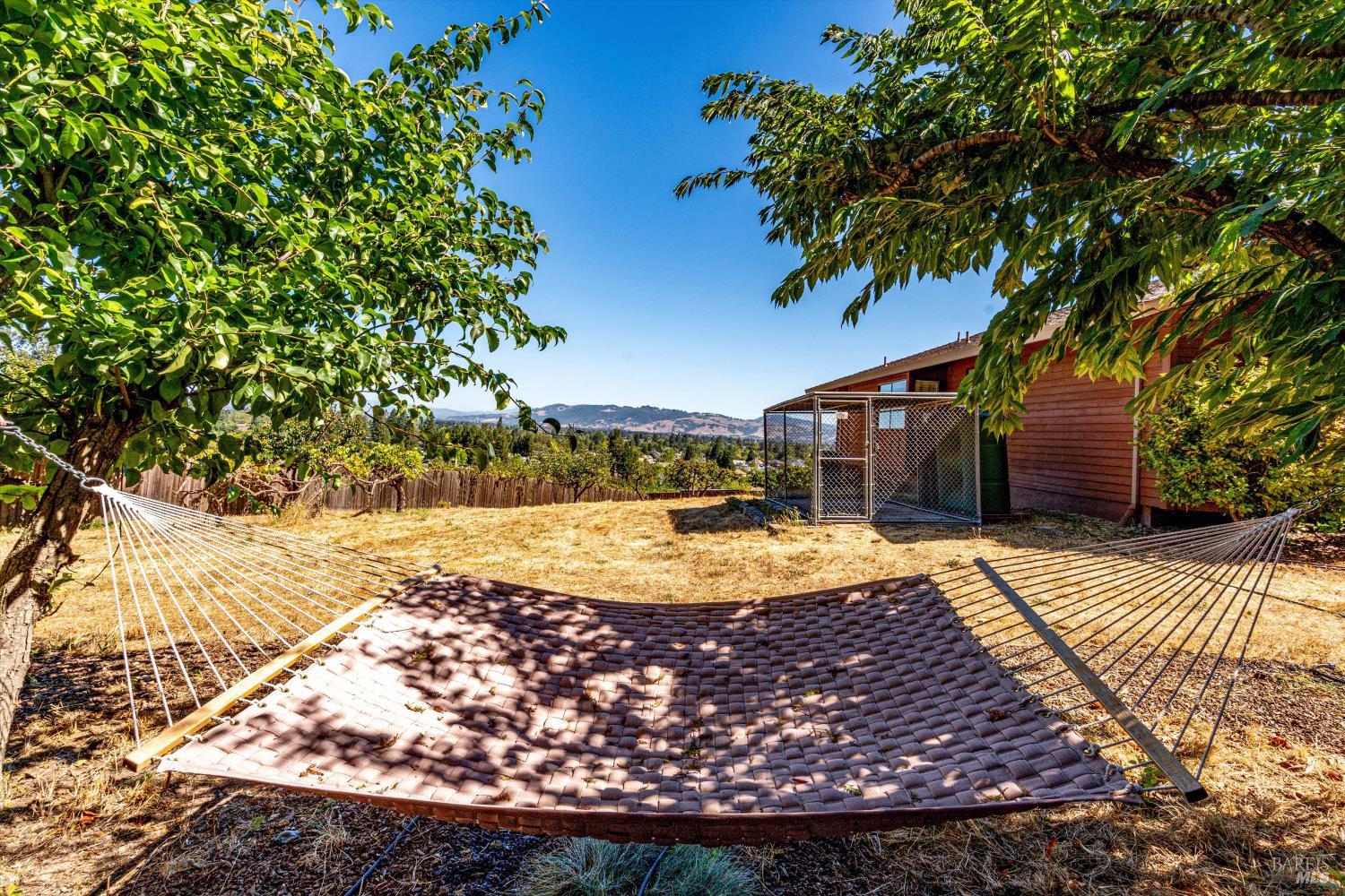 Detail Gallery Image 51 of 60 For 8962 Cypress Ave, Cotati,  CA 94931 - 3 Beds | 2/1 Baths