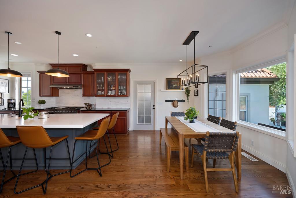 Detail Gallery Image 24 of 99 For 4050 English Oaks Dr, Vacaville,  CA 95688 - 5 Beds | 5 Baths