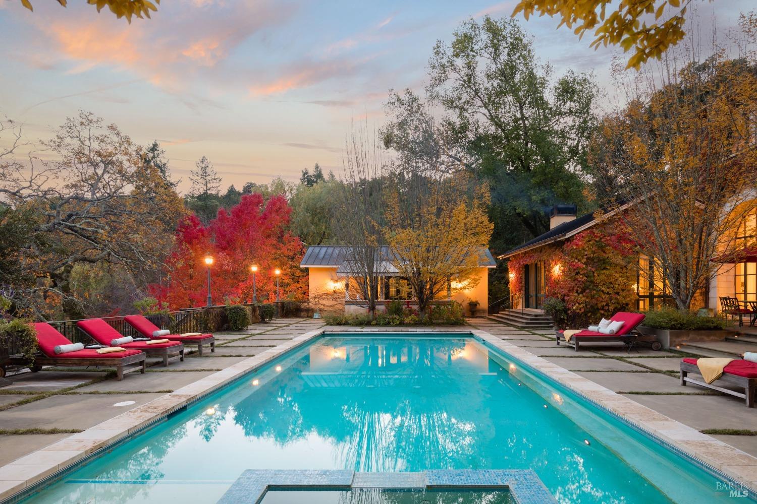 Detail Gallery Image 24 of 37 For 18730 Canyon Rd, Sonoma,  CA 95476 - 4 Beds | 4/1 Baths