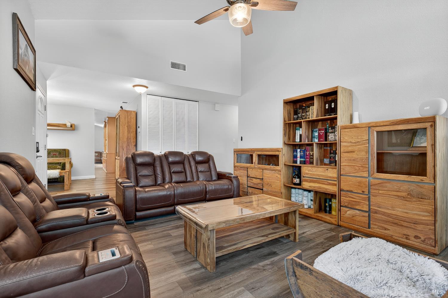 Detail Gallery Image 7 of 58 For 920 N Lincoln St, Dixon,  CA 95620 - 4 Beds | 2 Baths