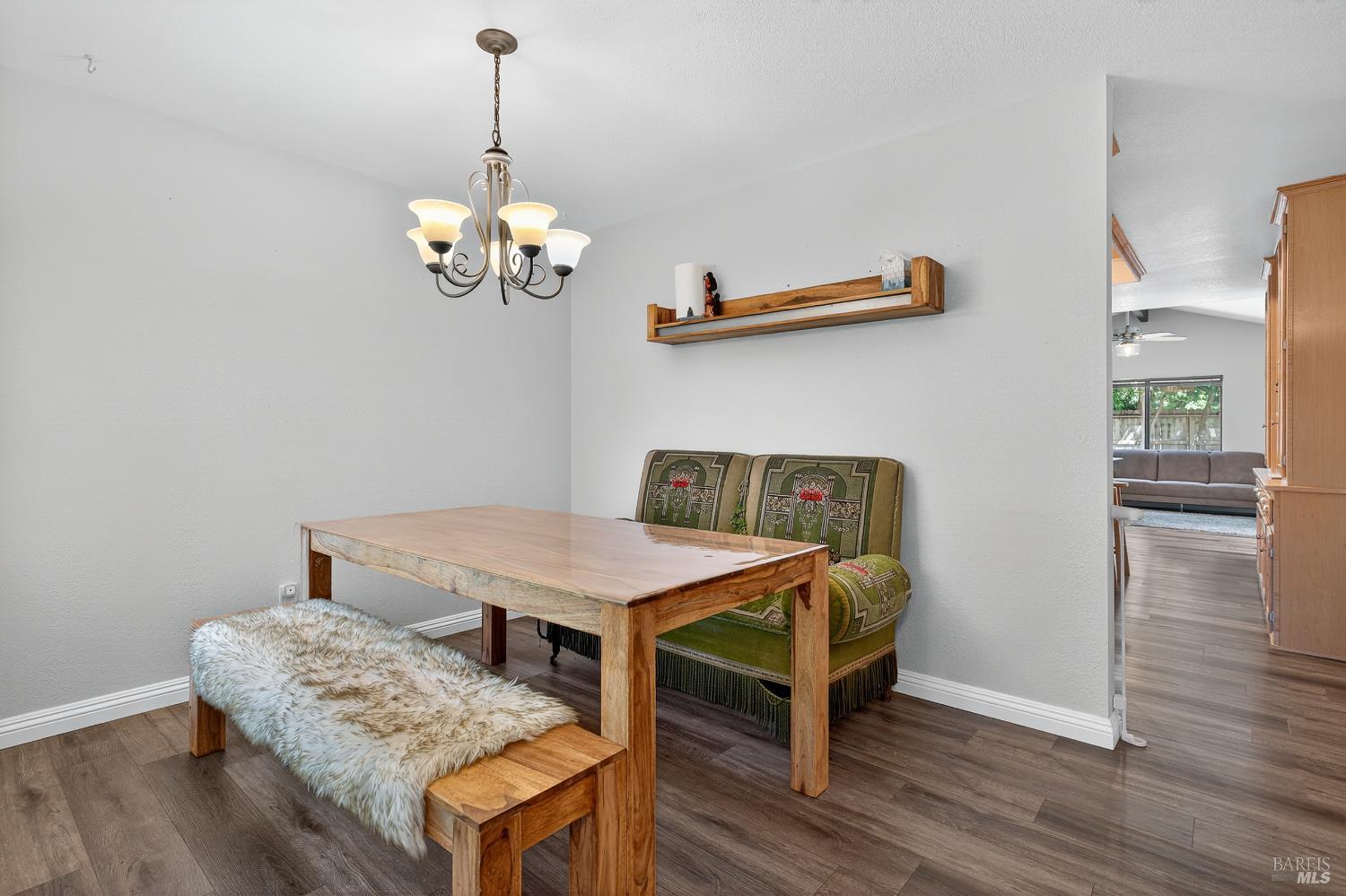 Detail Gallery Image 20 of 58 For 920 N Lincoln St, Dixon,  CA 95620 - 4 Beds | 2 Baths