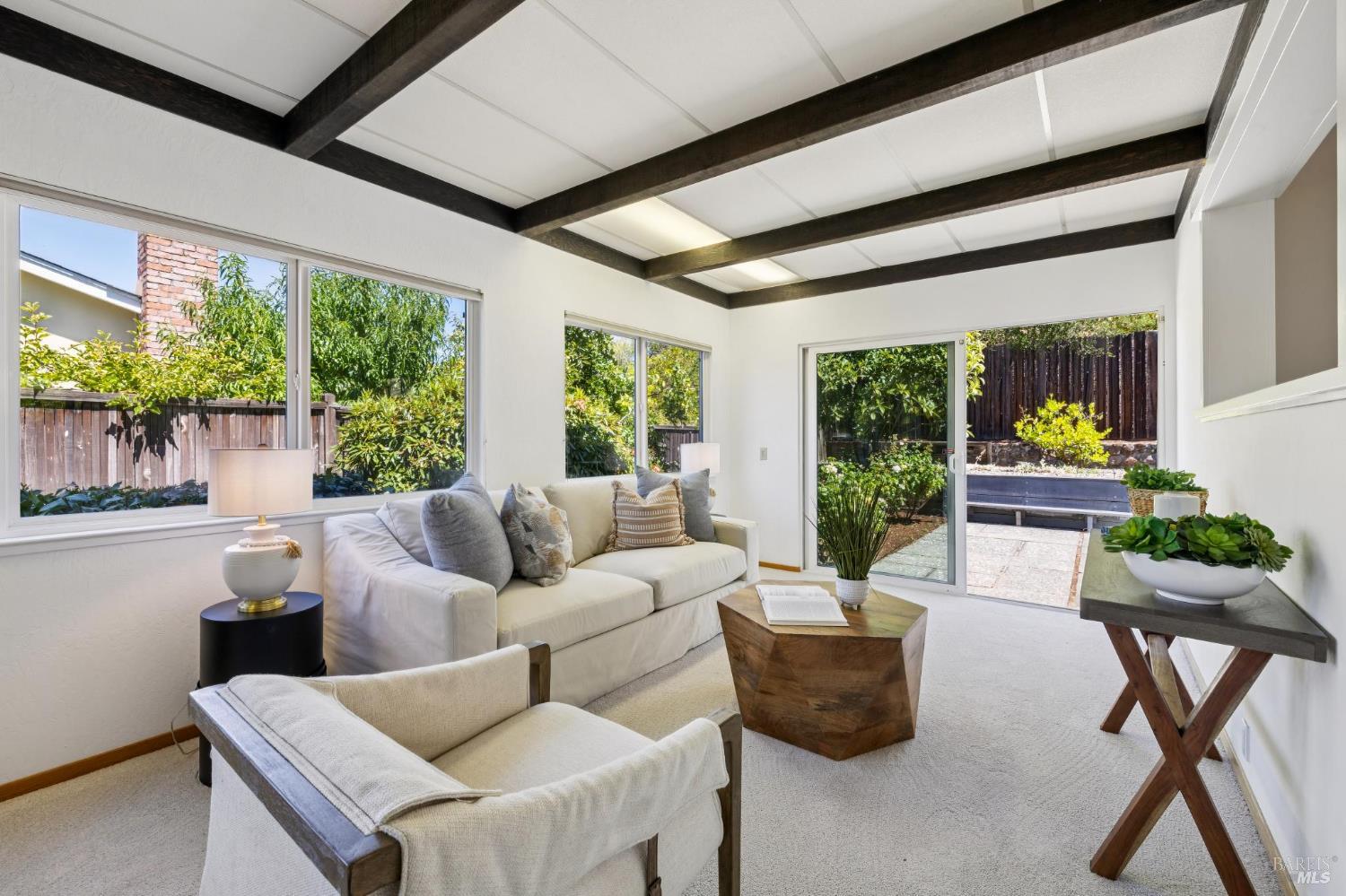 Detail Gallery Image 23 of 44 For 340 Alameda De La Loma Unkn, Novato,  CA 94949 - 3 Beds | 2 Baths