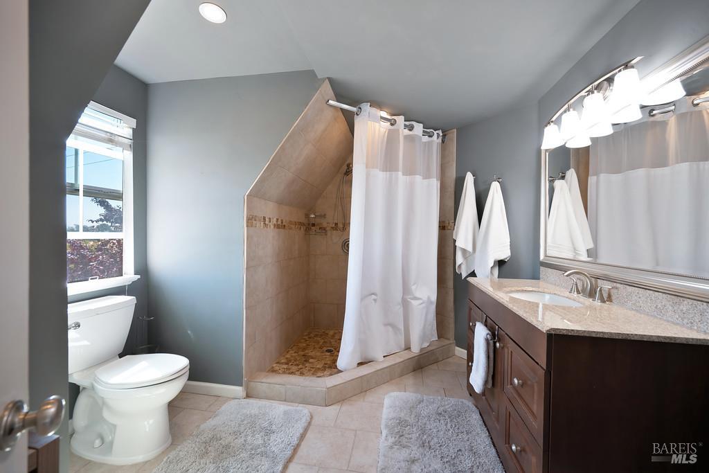Detail Gallery Image 55 of 99 For 4050 English Oaks Dr, Vacaville,  CA 95688 - 5 Beds | 5 Baths