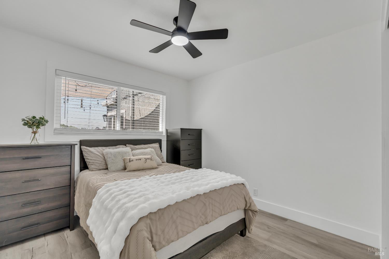 Detail Gallery Image 11 of 37 For 1331 Canterbury Dr, Fairfield,  CA 94533 - 4 Beds | 2 Baths