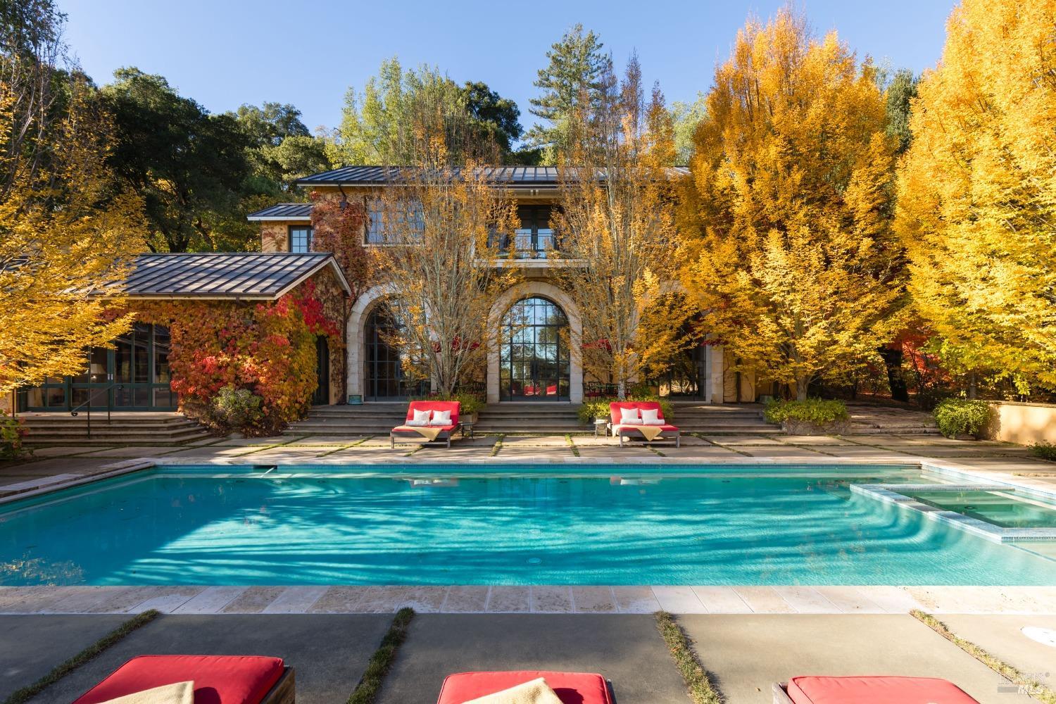 Detail Gallery Image 17 of 37 For 18730 Canyon Rd, Sonoma,  CA 95476 - 4 Beds | 4/1 Baths