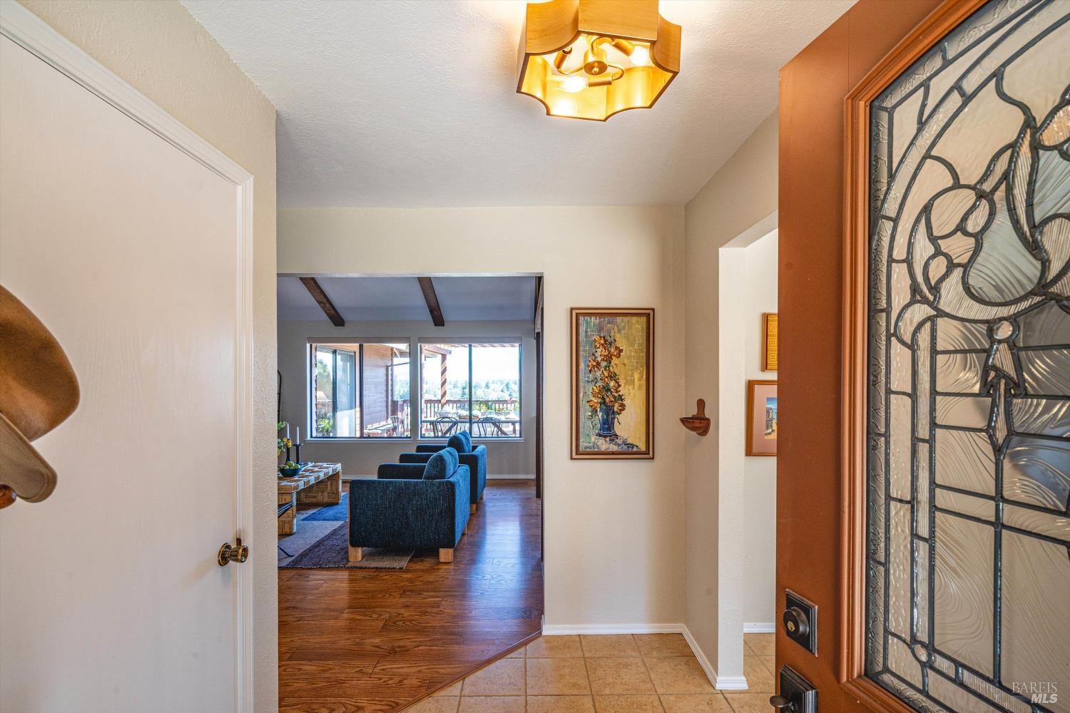 Detail Gallery Image 7 of 60 For 8962 Cypress Ave, Cotati,  CA 94931 - 3 Beds | 2/1 Baths
