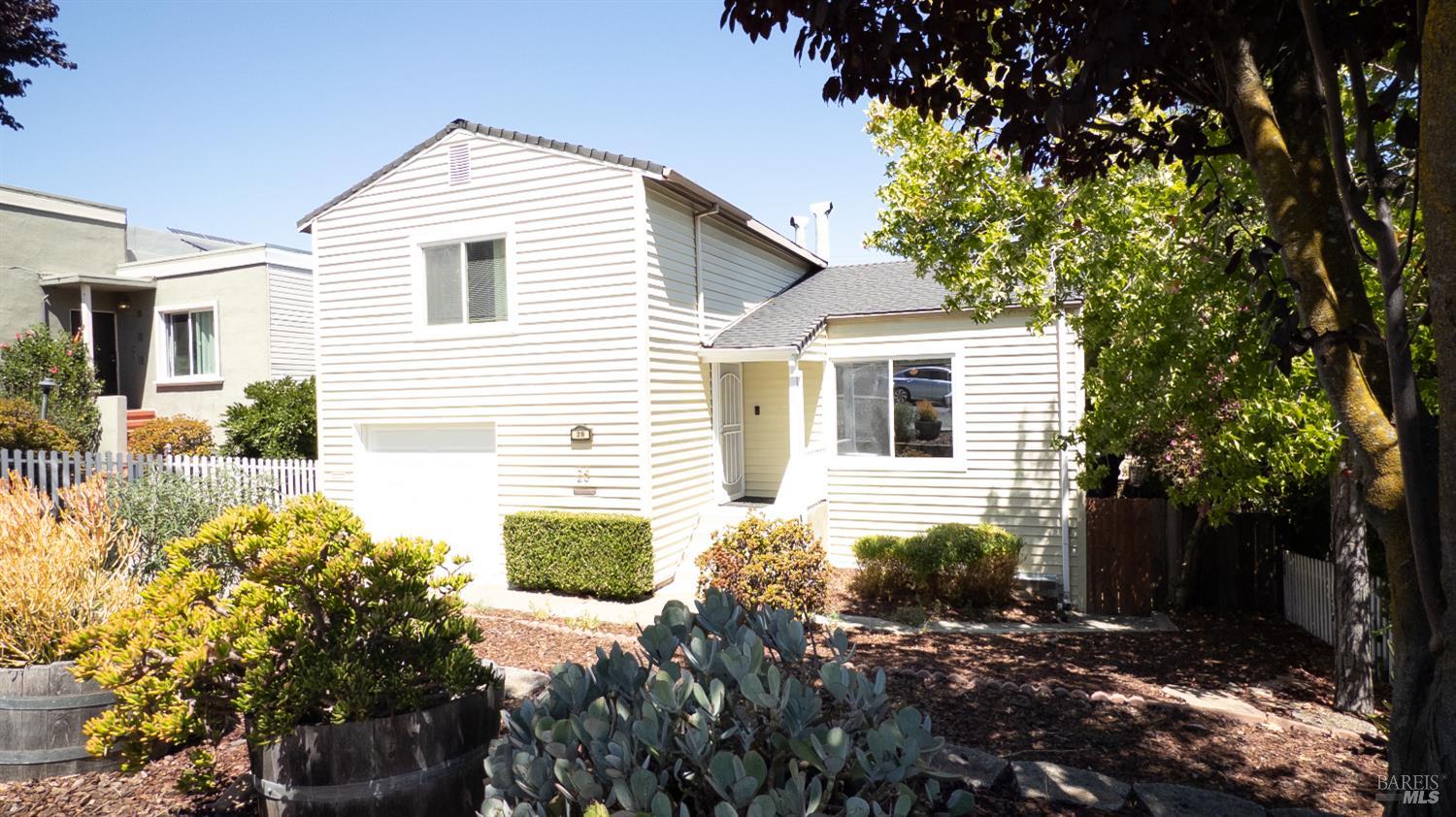 Detail Gallery Image 23 of 37 For 28 D St, Vallejo,  CA 94590 - 2 Beds | 1 Baths