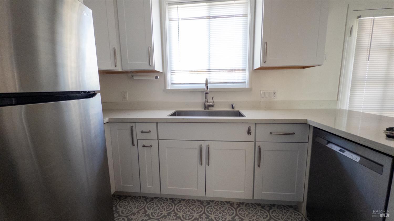 Detail Gallery Image 11 of 37 For 28 D St, Vallejo,  CA 94590 - 2 Beds | 1 Baths